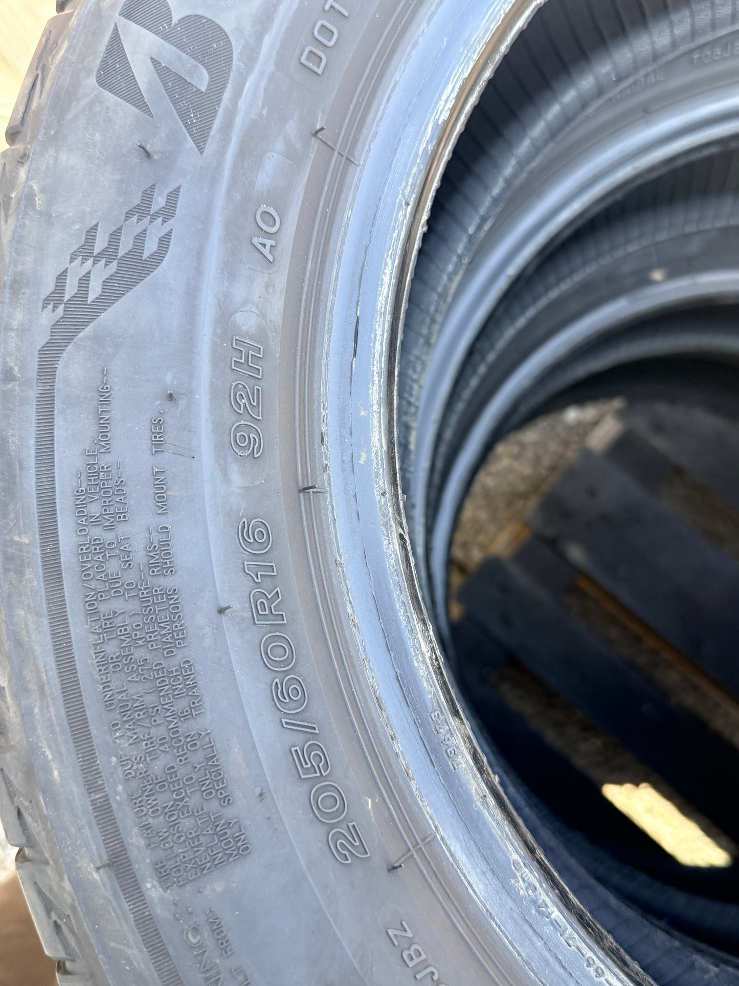 205/60/16 - Estive - Bridgestone - DOT 2020/2021 - Usato
