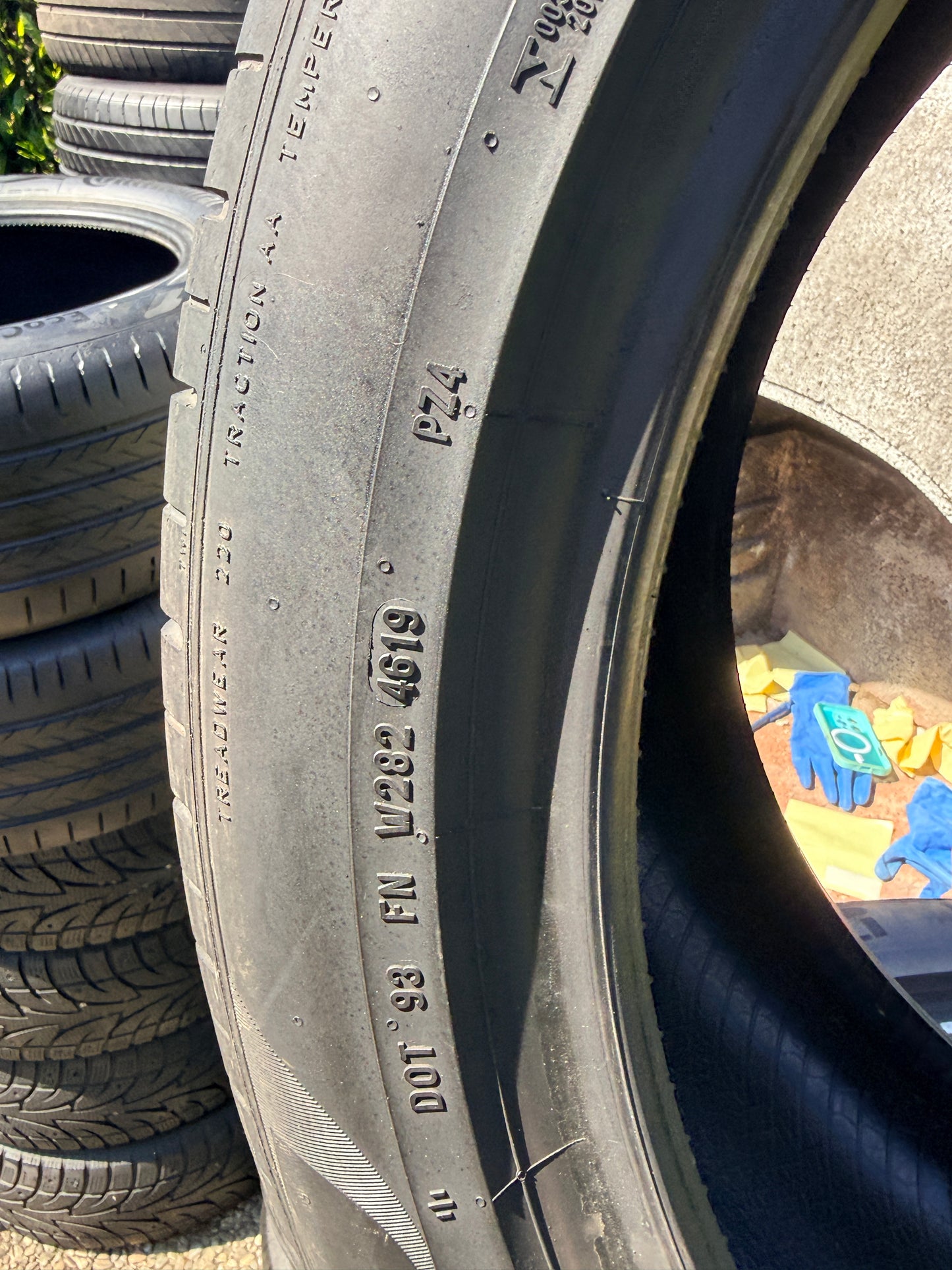 285/40/21 - Estive - Pirelli - DOT 2019 - Usato