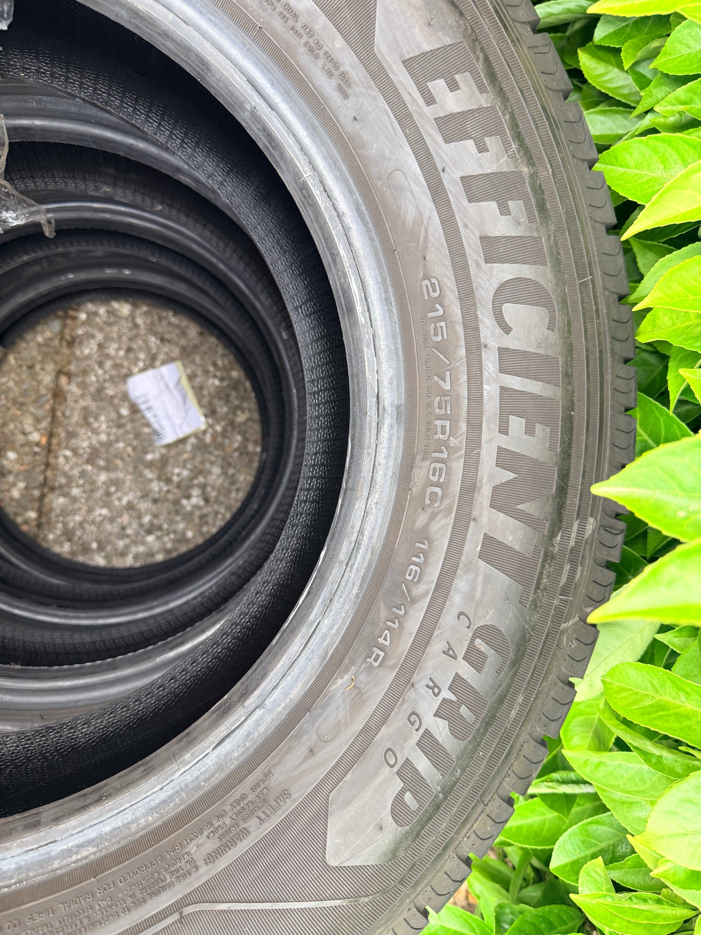 215/75/16C - Estive - Goodyear - DOT da verificare - Usato