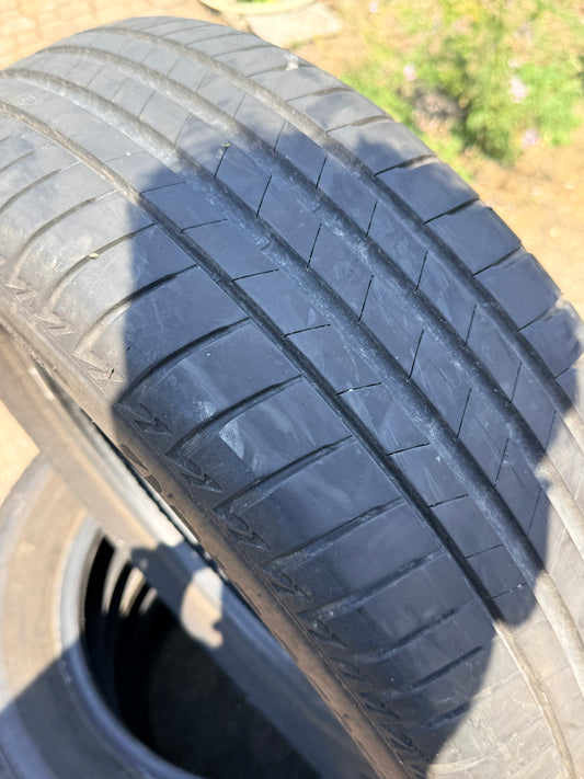 205/60/16 - Estive - Bridgestone - DOT 2021 - Usato