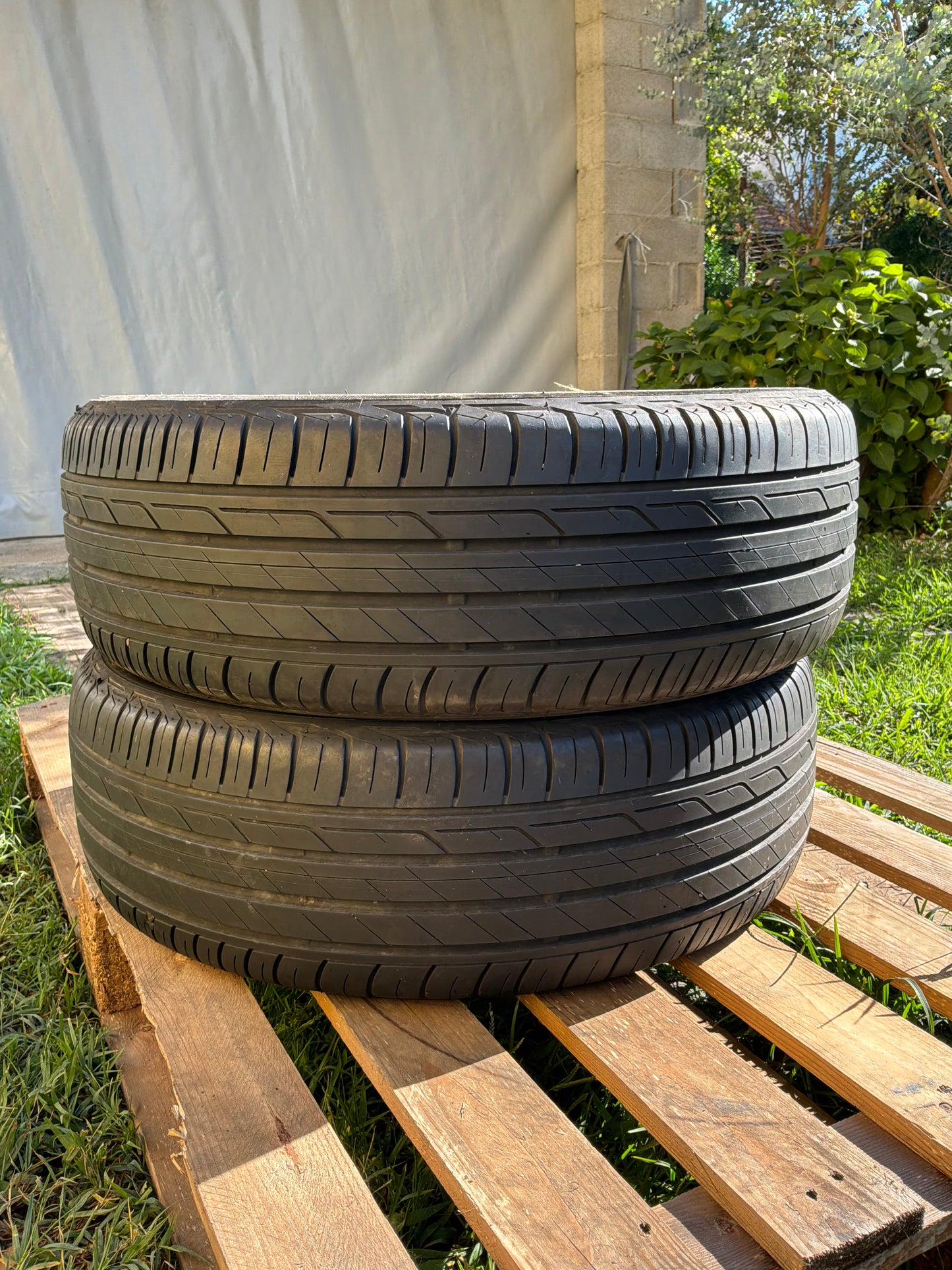 195/60/16-Estive-Bridgestone-DOT 2022-Usato