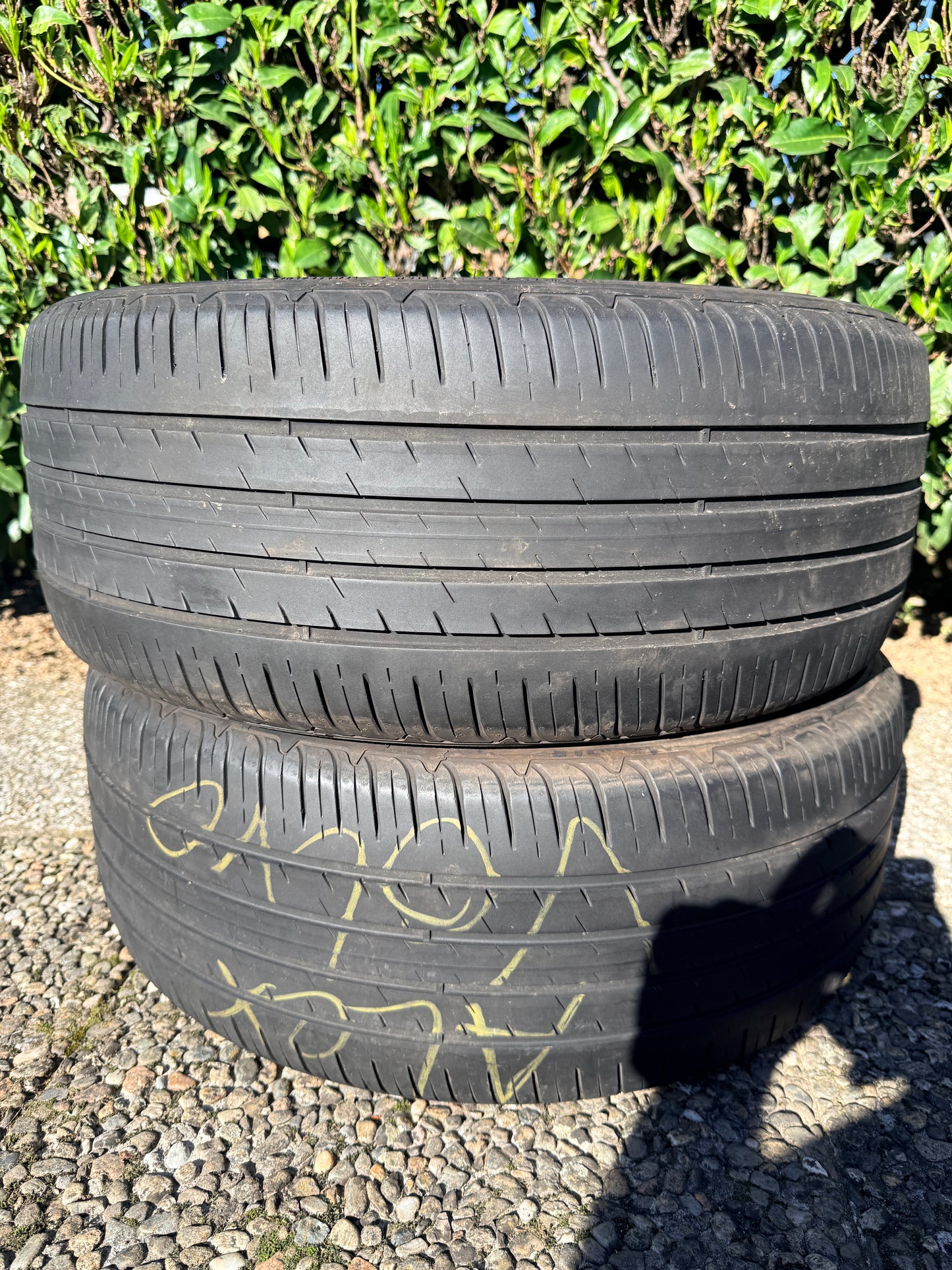 245/45/19 - Estive - Goodyear - DOT 2023 - Usato