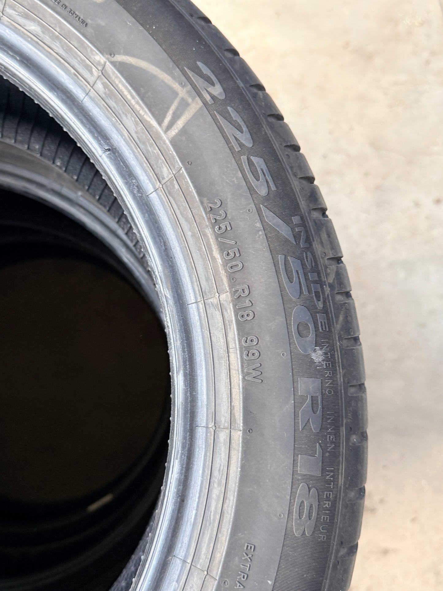 225/50/18 - Estive - Pirelli - DOT 2021 - Usato
