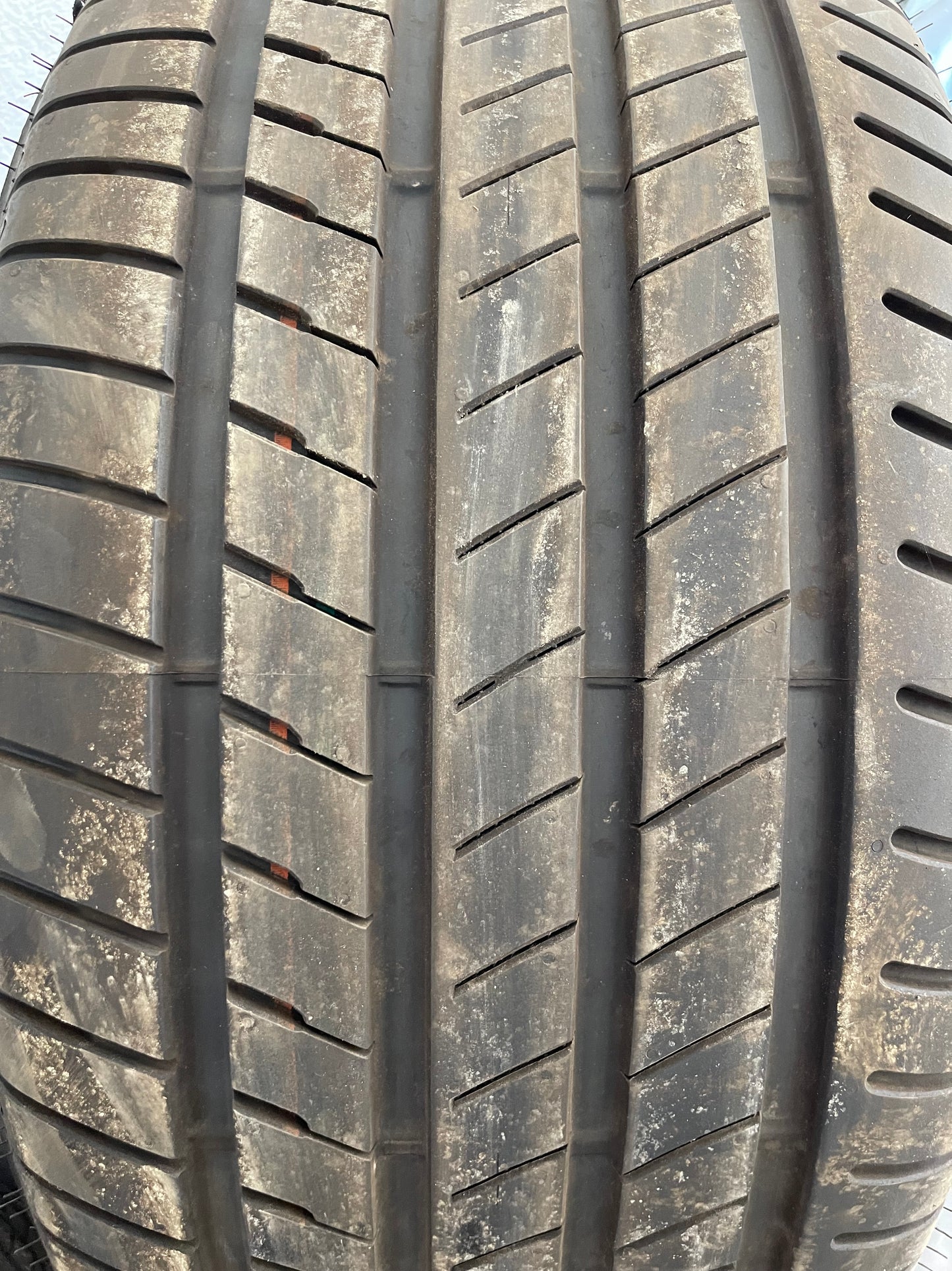 305/40/20 - Estive - Bridgestone - DOT 2021 - Usato