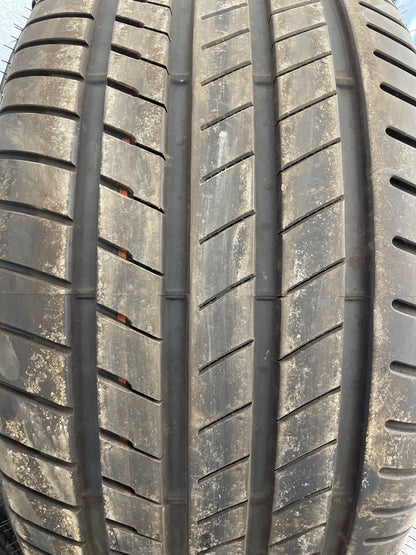 305/40/20 - Estive - Bridgestone - DOT 2021 - Usato