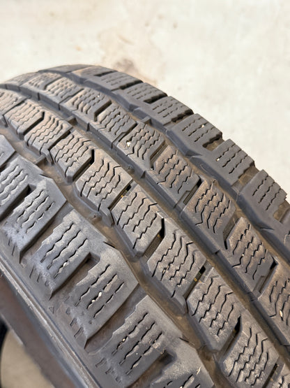 215/70/15C - Invernali - Kumho - DOT 2023 - Usato