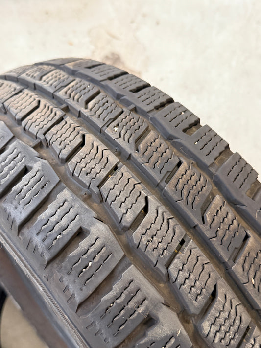 215/70/15C - Invernali - Kumho - DOT 2023 - Usato