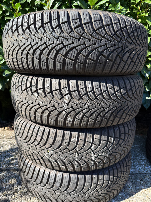 205/60/16 - Invernali -  Goodyear - DOT 2020 - Usato
