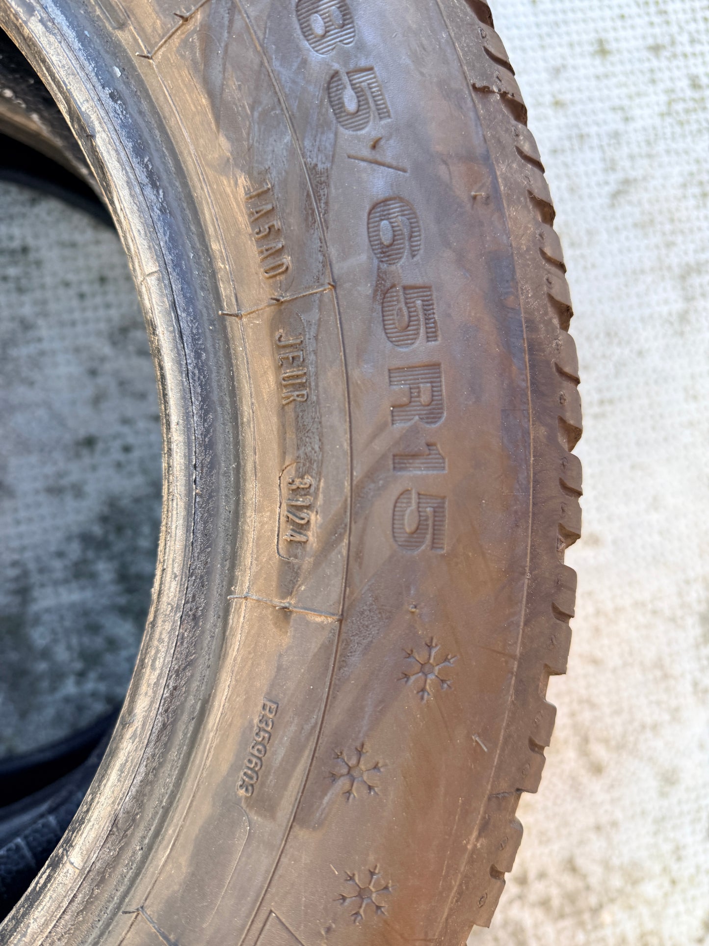 185/65/15 - Invernali - Dunlop - DOT 2024 - Usato