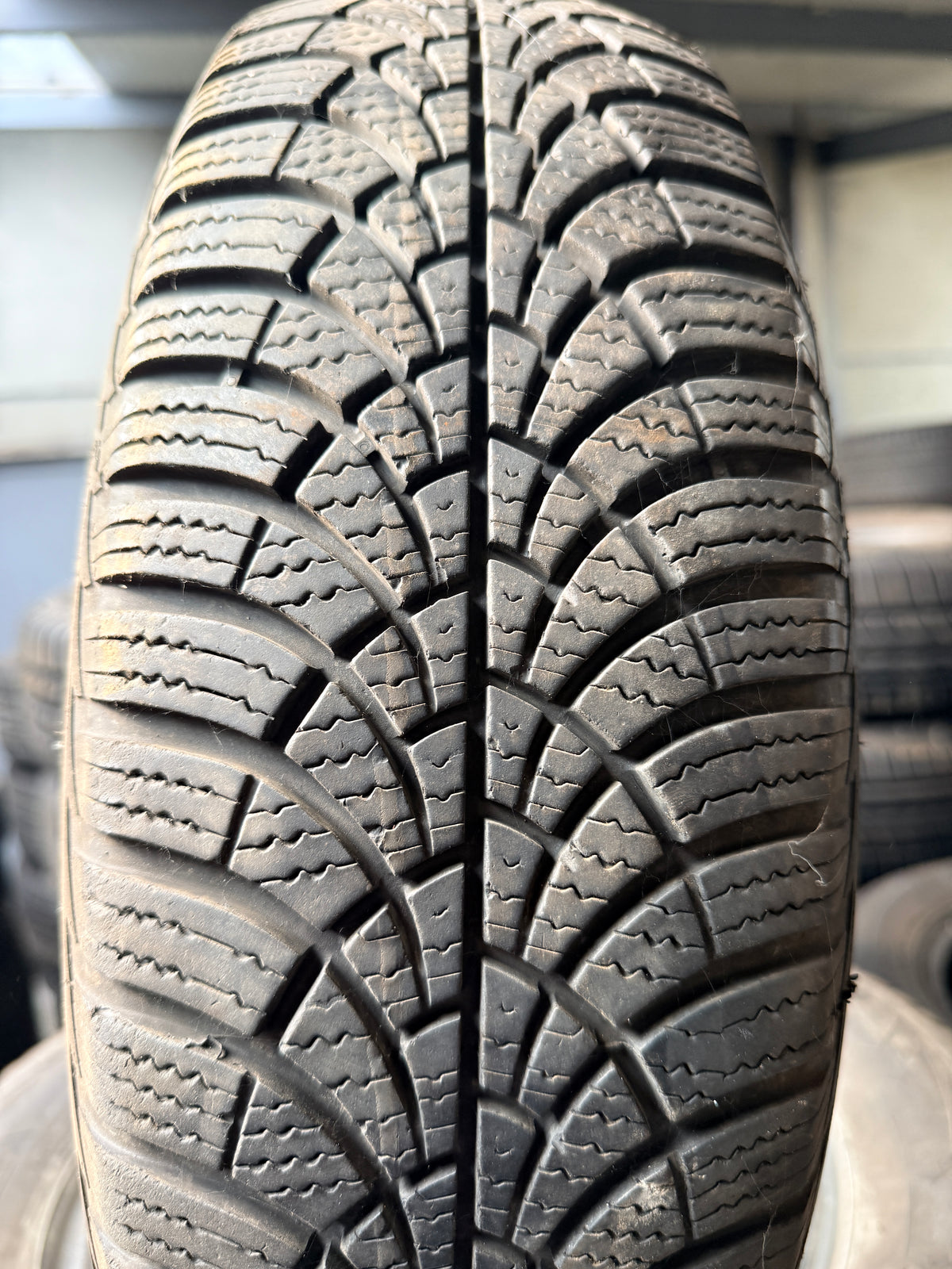175/70/14 - Invernali - Goodyear - DOT 2017 - Usato