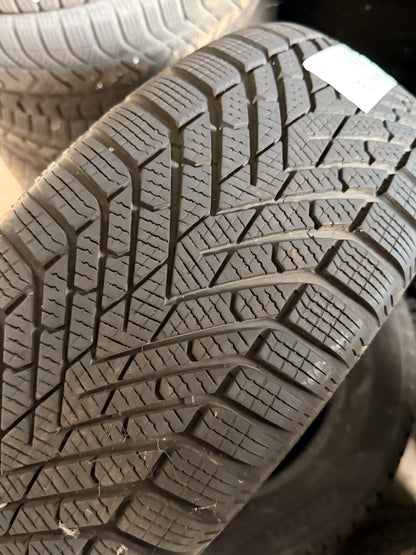 215/60/16 - Invernali - Pirelli - DOT 2023 - Usato