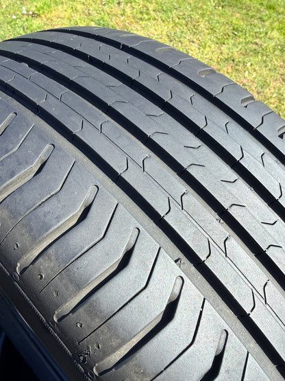 215/55/17 - Estive - Continental - DOT 2019 - Usato